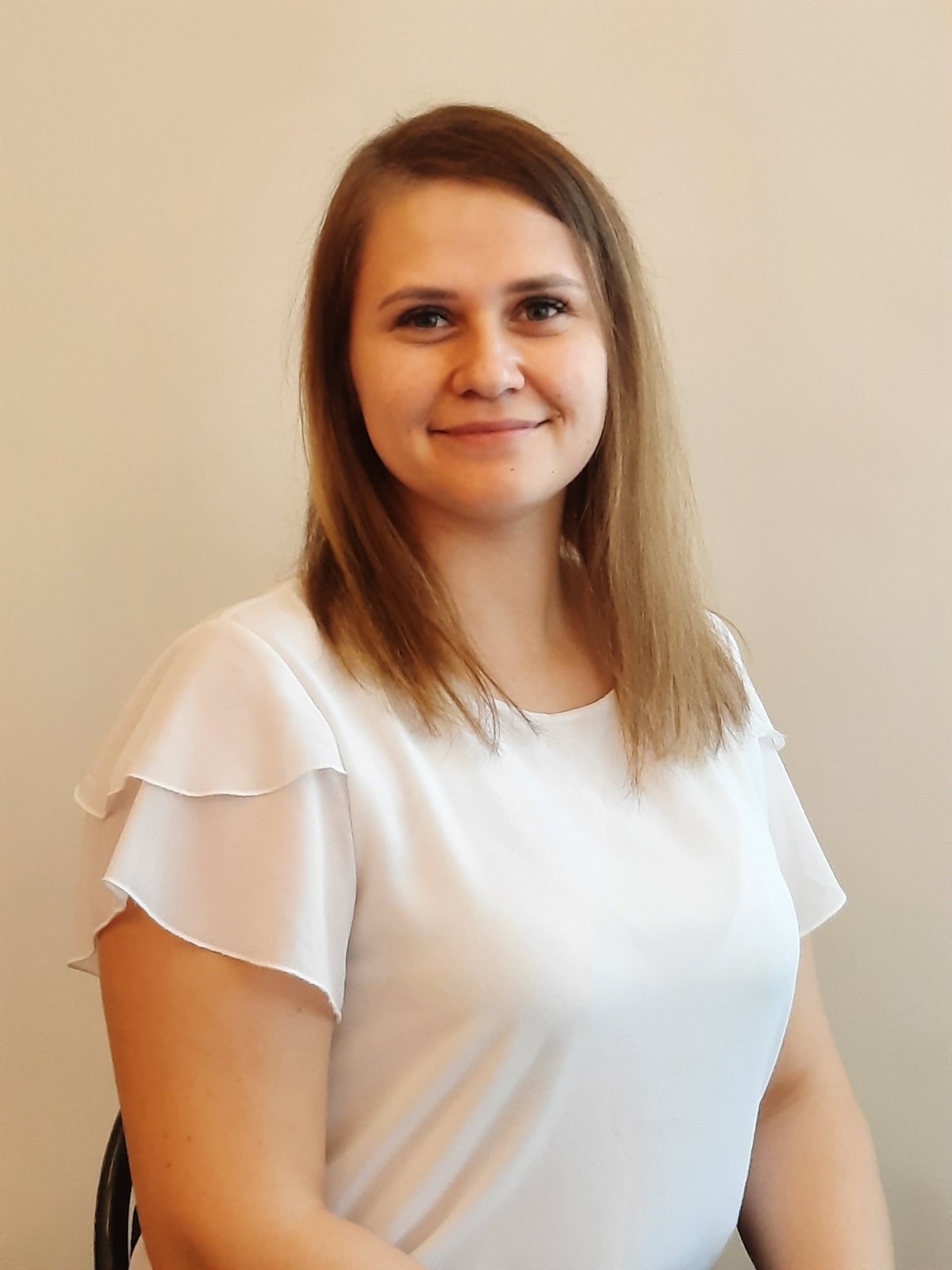 воспитатель 1 квалификационной категории Коваленко Елена Сергеевна.